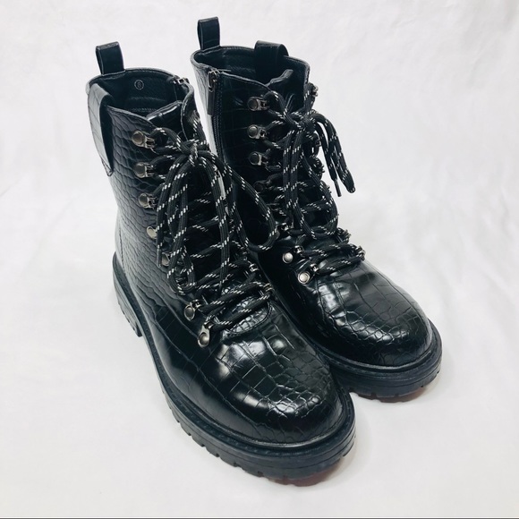 PrettyLittleThing Black Croc Hiker Boot - Picture 9 of 9